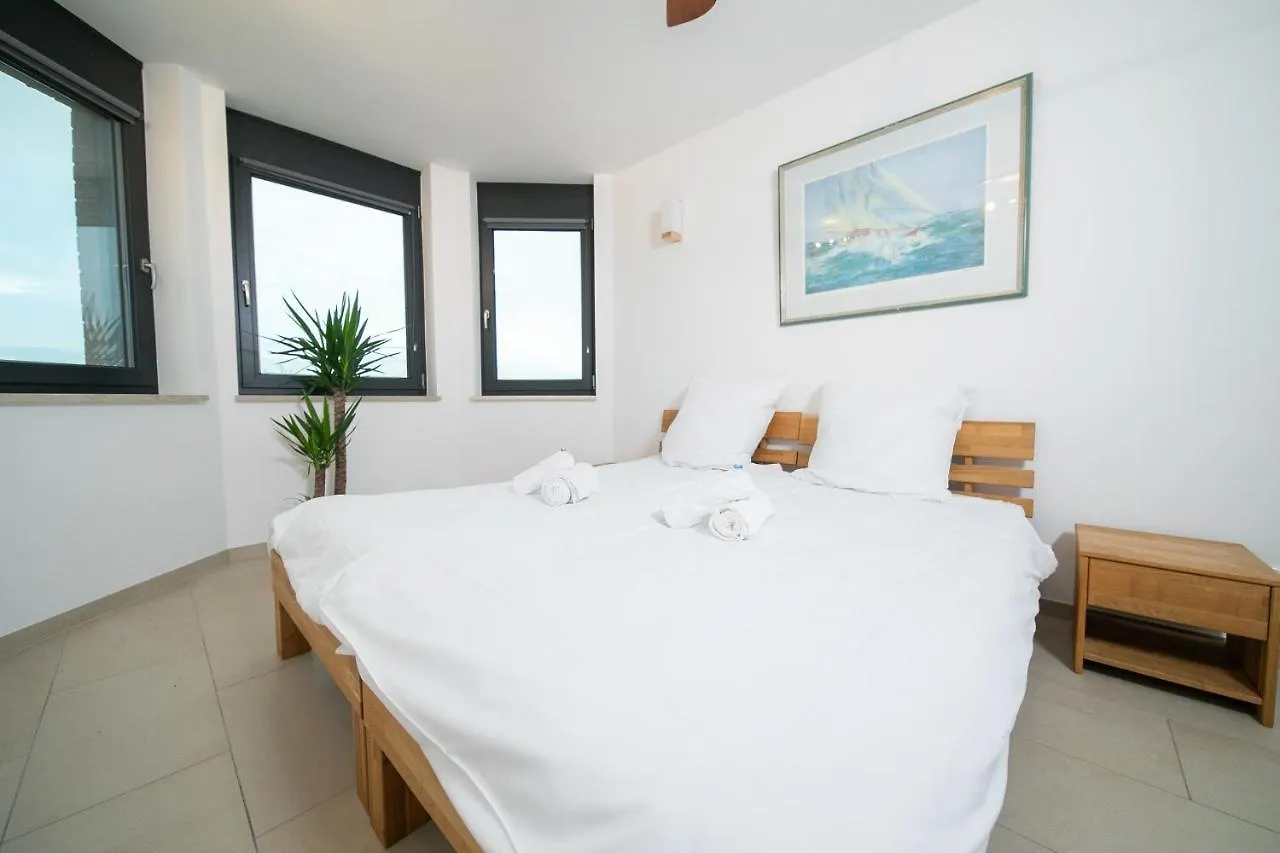 Ferienwohnung Rheinblick Penthouse Wolke 7 - Neuss/Düsseldorf 0*, Neuss